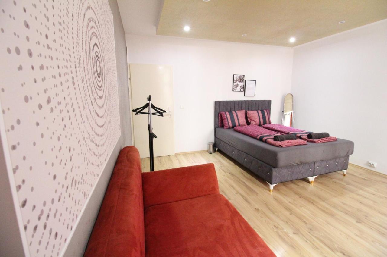 Private Triple Bedroom Rf1 Vídeň Exteriér fotografie